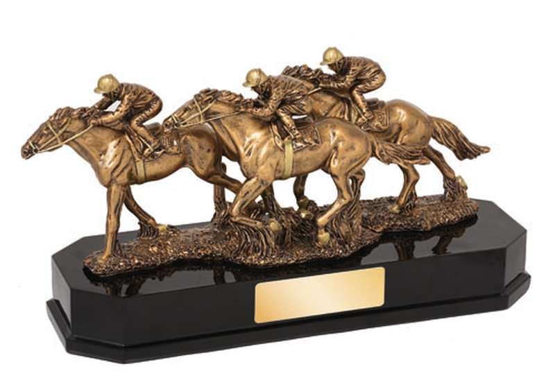 DISCONTINUED - Horse - Racehorse - Triple